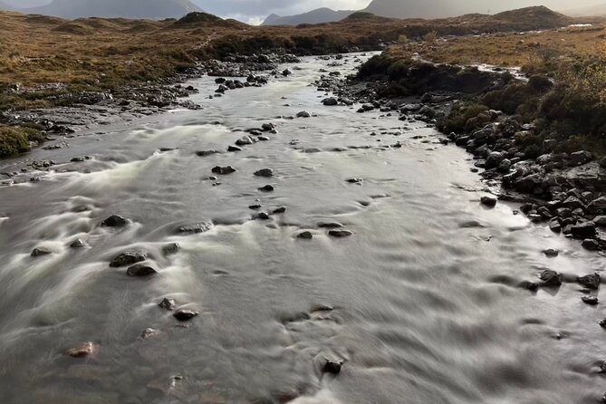 Isle Of Skye Tour Including Fairy Glen Quiraing and Kilt rock - Marvel at Kilt Rock and Mealt Falls