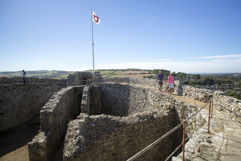 Isle of Wight: Carisbrooke Castle Entry Ticket - Discover the Room from Which Charles I Tried to Escape