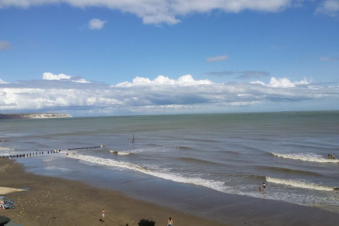 Isle of Wight Guided Day Tour from London - Sandown Pier and Beachside Leisure