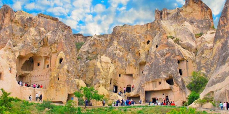 Istanbul: 3-Days, 2-nights in Cappadocia & Hot Air Balloon - Exploring Cappadocia with Red and Green Tours