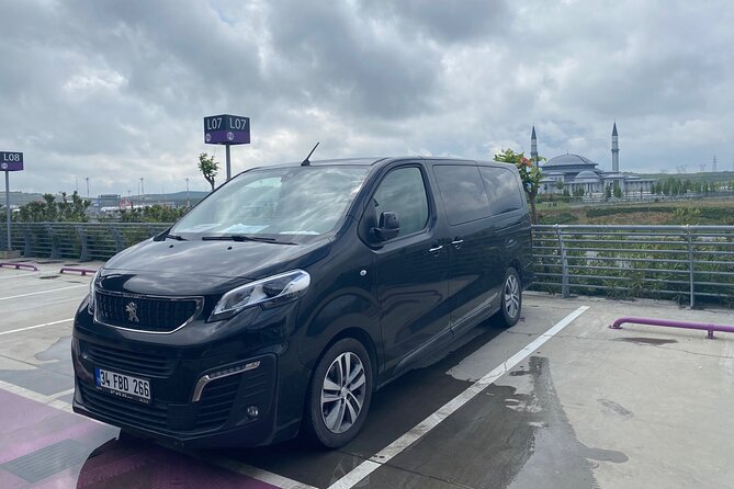 Istanbul Airport Private Arrival Transfer - Convenient Meeting Point at Istanbul Airport’s Exit Gate 14