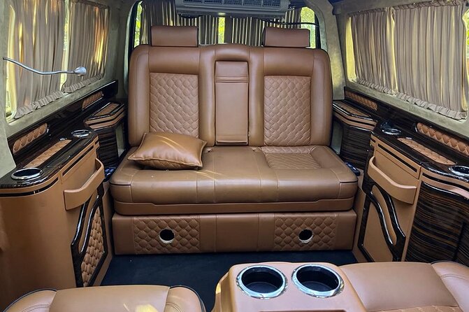 Istanbul Airport Private Luxury transfers - Precise Meeting Point at Istanbul Airport