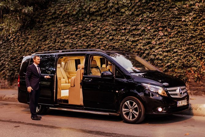 Istanbul airport to Taksim - Istanbul Airport to Taksim: Convenient, Private Transportation