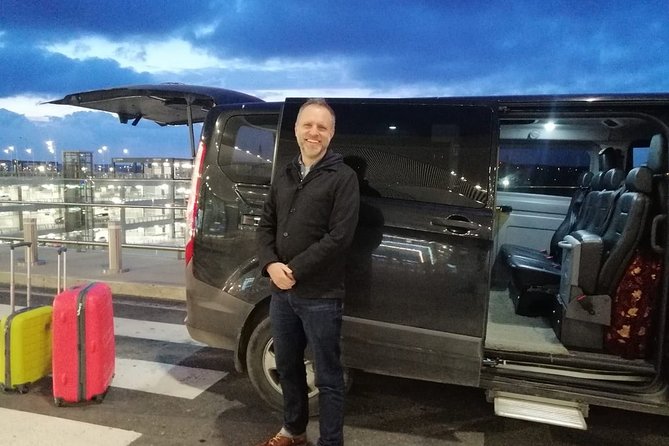 Istanbul Airport Transfer / Private Services - Comfortable and Private Istanbul Airport Transfers for Up to Five People