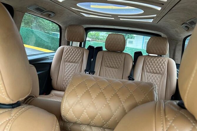 Istanbul Airport Transfers to Sultanahmet hotels - Vehicle Options for Different Group Sizes and Comfort Needs