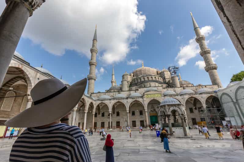 Istanbul: Bespoke Tour with Guide and Skip-the-Line Entries - Guided Tour of Hagia Sophia with Priority Entry