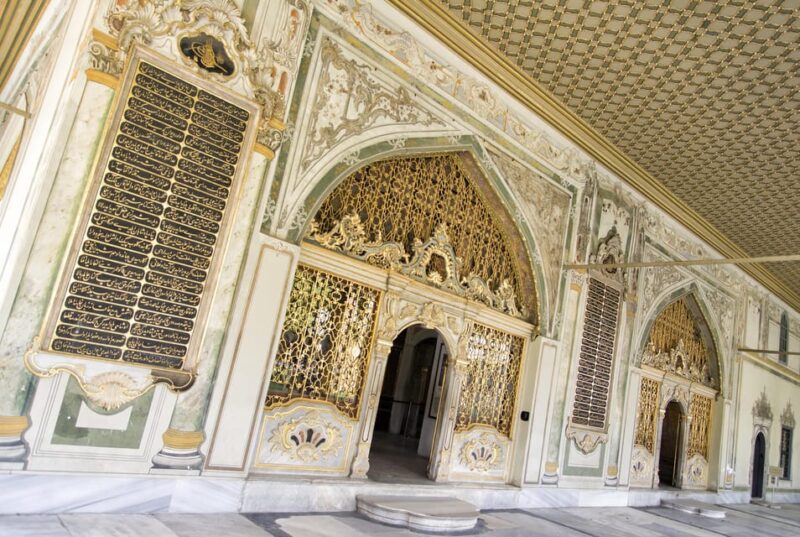 Istanbul: Best City Highlights Guided Tour with Tukish Lunch - Discover Istanbul’s Main Highlights in a 7-Hour Guided Tour