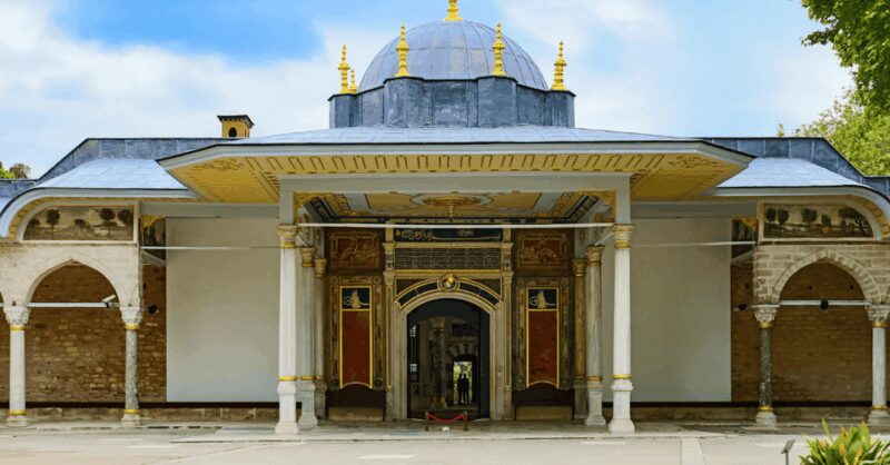 Istanbul: Best of Old City Full-Day Tour with Transfers - Discovering the Opulence of Topkapi Palace