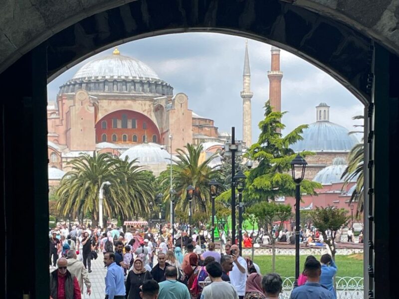 Istanbul: Blue Mosque Guided Tour - The Guide’s Expertise and Style