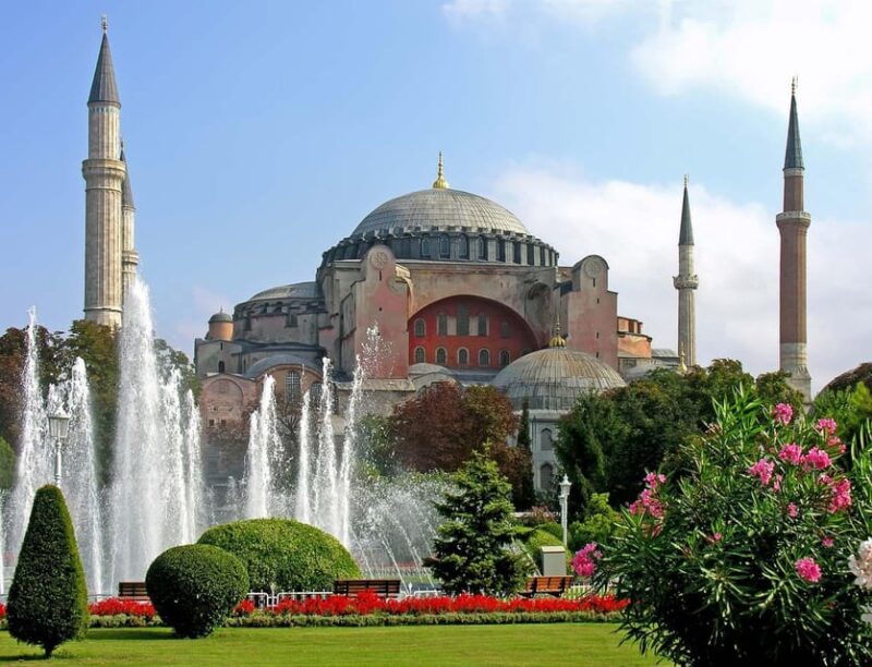 Istanbul: Blue Mosque, Hagia Sofia & Topkapi Palace Day Tour - Discover the Rich Heritage of Istanbul in One Full Day