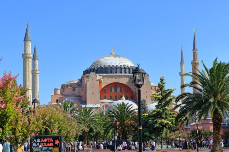 Istanbul: Blue Mosque, Hagia Sophia, Basilica Cistern Tour - Exploring the Blue Mosque’s Architectural Elegance
