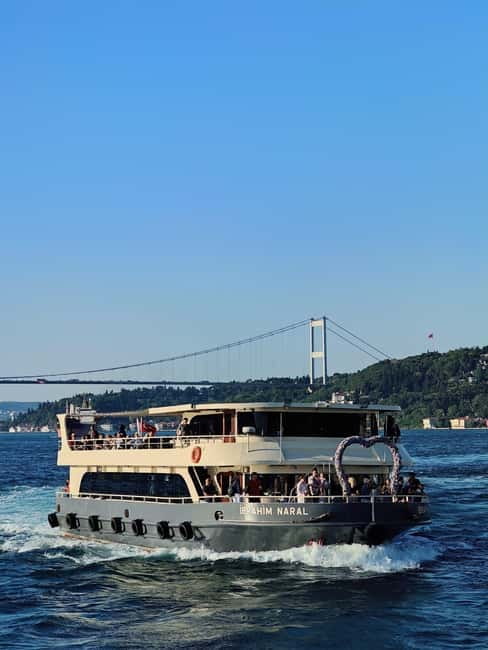 Istanbul Bosphorus: 3-Hour Day Cruise's with Asian Side Stop - Key Points