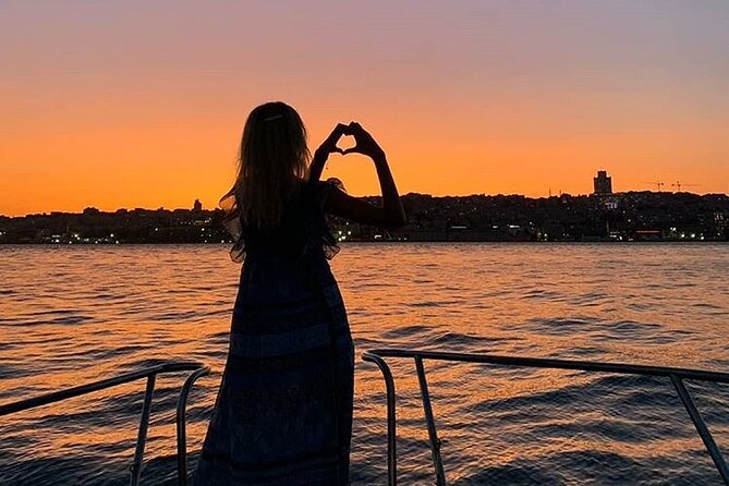 Istanbul Bosphorus Boat Tour and Golden Horn Cruise Day or Sunset - Stops on the European Side: Dolmabahçe and Ortaköy