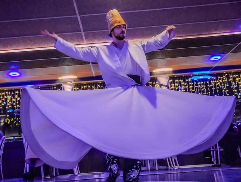 Istanbul: Bosphorus Cruise Dinner, Show & Alcoholic Drinks - Practical Considerations: Timing, Dress, and Comfort