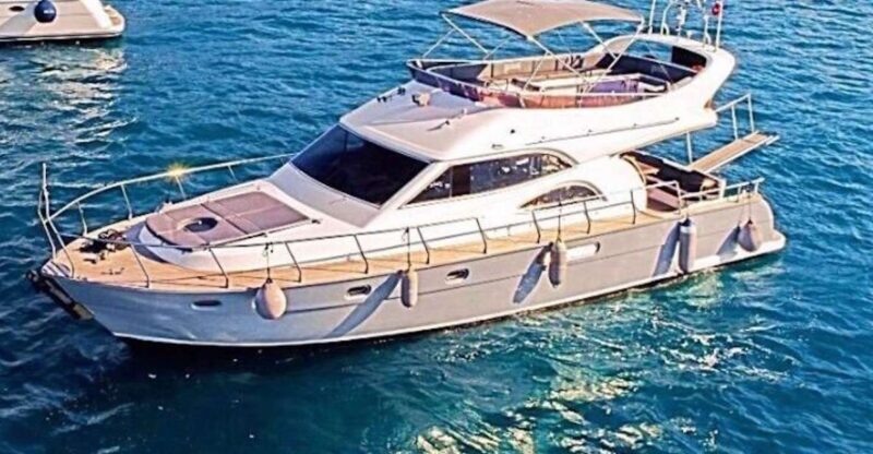 Istanbul: Bosphorus Cruise on A Private Luxury Yacht - Sights of Ottoman Palaces and Historic Fortresses