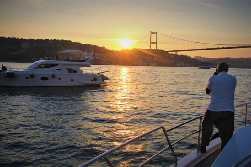 Istanbul: Bosphorus Cruise on A Private Luxury Yacht - Waterfront Homes: From Historic Wooden Villas to Modern Residences
