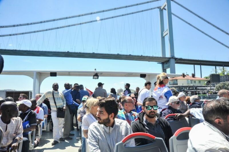 Istanbul: Bosphorus Cruise w/Audio Guide and Sunset Option - The Role of the Multilingual Audio Guide