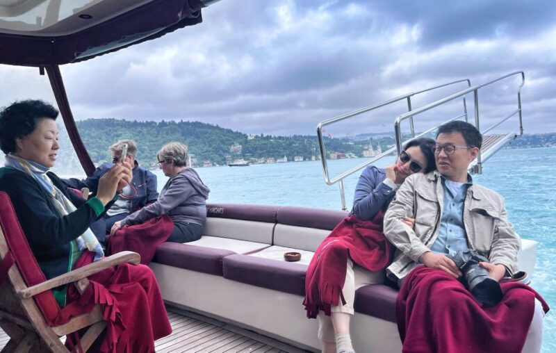 Istanbul: Bosphorus Cruise with Stopover on the Asian Side - What You Can Expect on Board