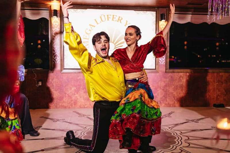 Istanbul: Bosphorus Dinner Cruise & Show with Private Table - Who Will Appreciate This Experience