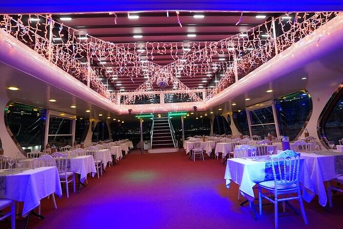 Istanbul: Bosphorus Dinner Cruise with Turkish Night Show - Practicalities: Accessibility and Group Size