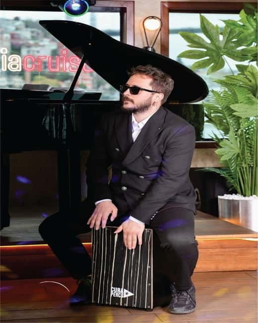 Istanbul: Bosphorus Morning Cruise with Breakfast - Perfect For: Food Lovers and Scenic View Seekers