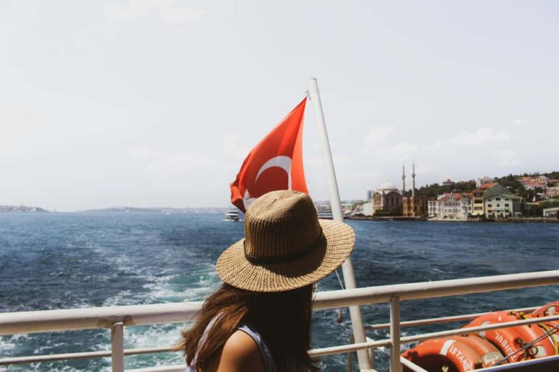 Istanbul: Bosphorus Private Day Tour with Ferry Rides - Key Points