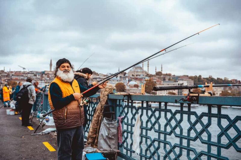 Istanbul: Bosphorus Private Day Tour with Ferry Rides - Final Stop in Üsküdar: Sunset Views and Waterfront Walks