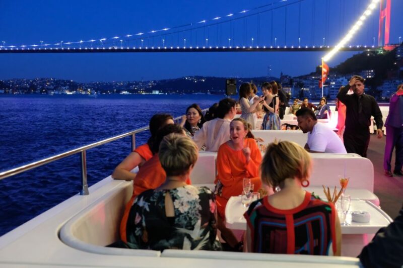 Istanbul: Bosphorus Sunset Cruise with Dinner - Explore Istanbul’s Iconic Skyline on a Sunset Bosphorus Cruise with Dinner