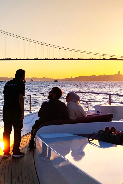 Istanbul: Bosphorus Sunset Yacht Cruise with Live Guide - Istanbul: Bosphorus Sunset Yacht Cruise with Live Guide - Final Notes