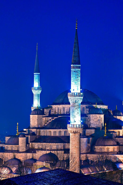 Istanbul: Byzantine & Ottoman Relics Eco with Lunch & Guide - Marvel at the Hagia Sophia and Blue Mosque