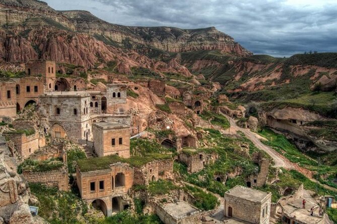 Istanbul Cappadocia 2 Days Tour Guided By A Local Expert - Discovering Avanos: Pottery and Local Art
