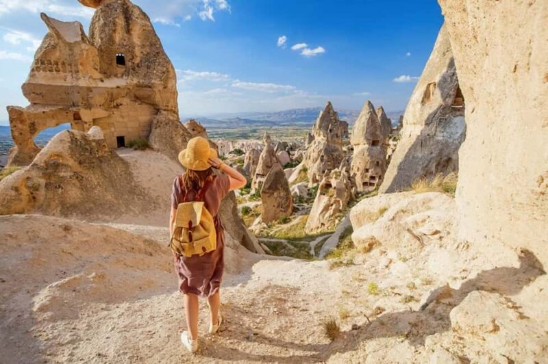 Istanbul: Cappadocia Day Trip with Flights & Lunch - Flight from Istanbul to Cappadocia and Back