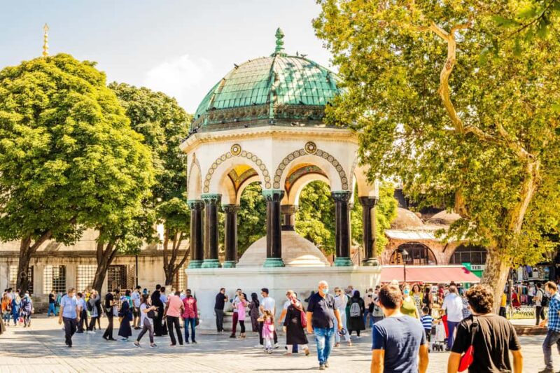 Istanbul Cisterns Walking Tour  Basilica, erefiye & Nakka - Walking Through the Historic Topkapı Palace’s Neighborhood