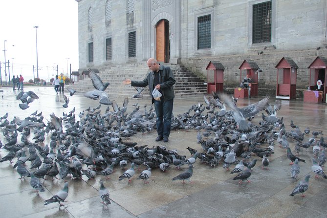 Istanbul City Tour and Bosphorus Sightseeing Cruise with Lunch - Authentic Turkish Lunch at a Local Restaurant