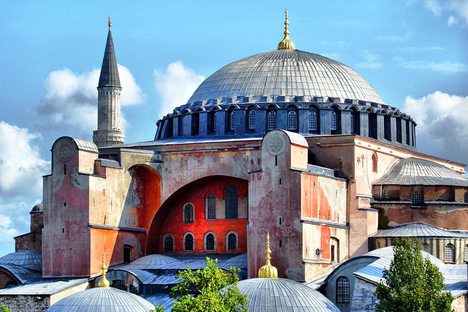 Istanbul Classics and Bosphorus Cruise Private Tour - Starting at the Hippodrome: The Heart of Ancient Constantinople