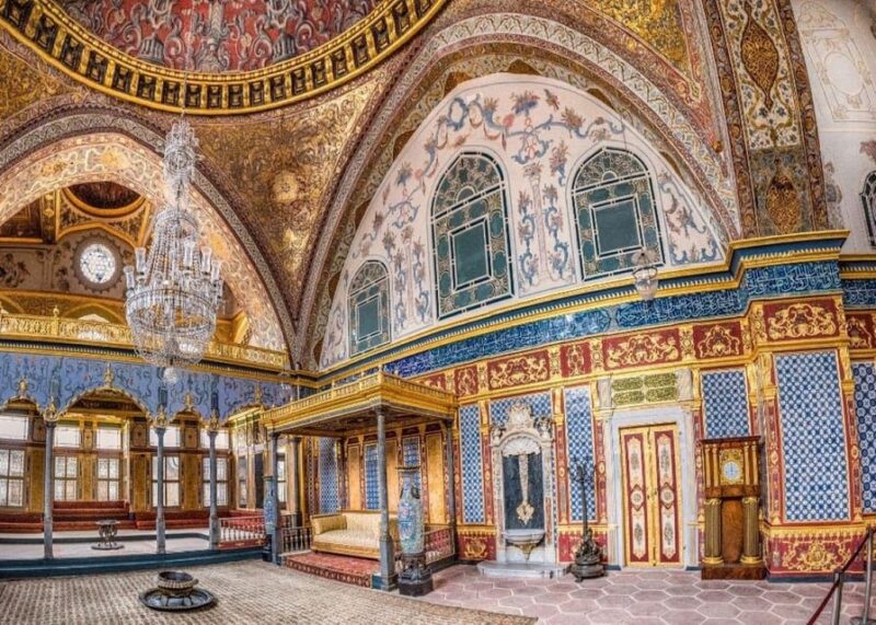 Istanbul Combo: Topkapi Palace & Dolmabahce Palace - Who Will Enjoy This Tour Most?