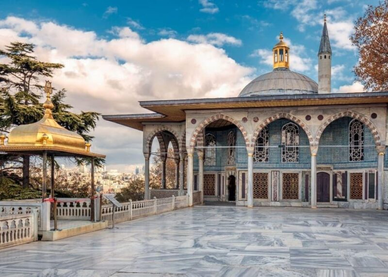 Istanbul Combo: Topkapi Palace & Galata Tower - Discover Istanbul’s Historic Landmarks with the Combo Tour