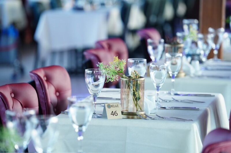 Istanbul: Dinner Cruise and Entertainment with Private Table - Key Points