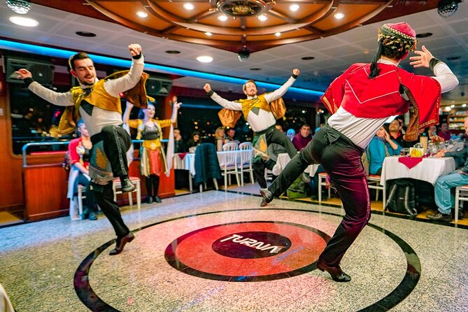 ISTANBUL: Dinner Cruise On The Bosphorus with Turkish night show - The Food and Entertainment Compared to Expectations