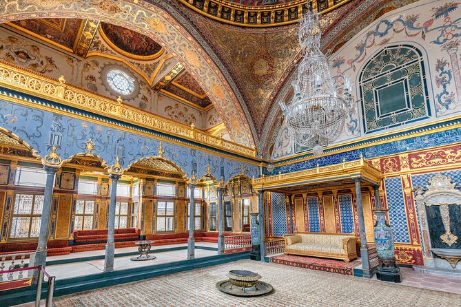 Istanbul Dolmabahçe Palace Private Tour with Transfers - Flexibility in Tour Duration and Content