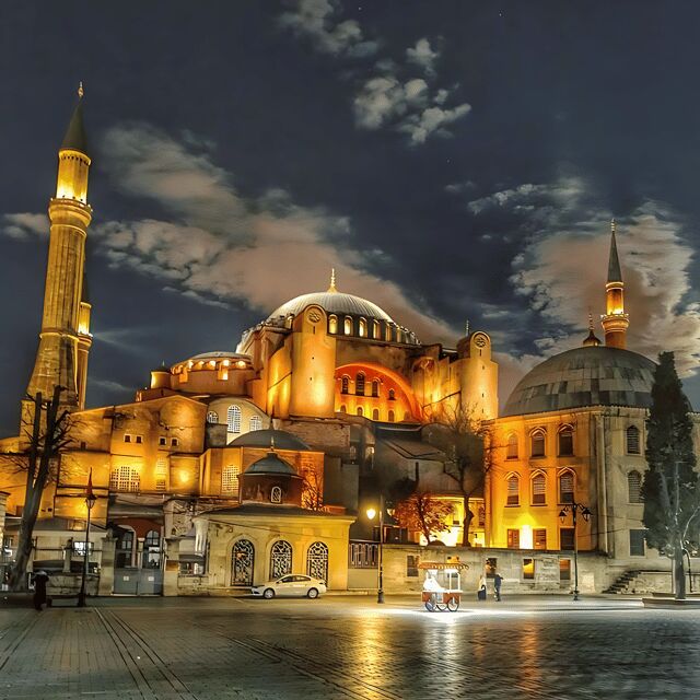 Istanbul: Exclusive Istanbul Night Tour with Private VIP Car - Timing and Duration Flexibility