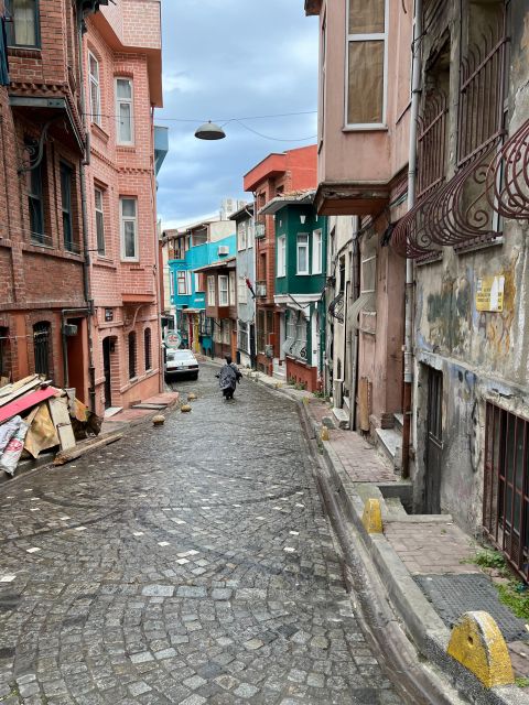 Istanbul: Fener, Balat, Old Greek and Jewish Quarter Tour - Exploring Ottoman Influence Through Architecture