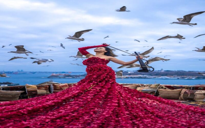 Istanbul Flying Dress Rooftop Photo Shoot - Key Points