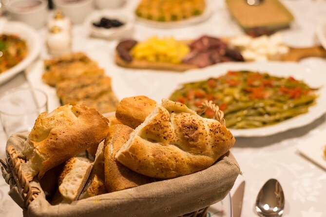 Istanbul Food and Culture Tour: Dinner at Local Family - Key Points