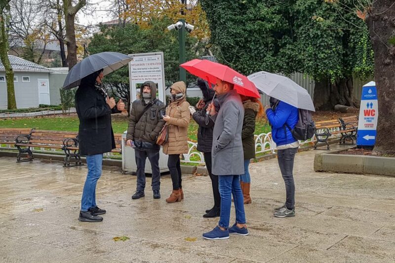 Istanbul: Full-Day Guided Tour - Lunch in Istanbul: A Taste of Local Cuisine