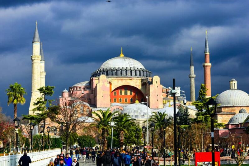 Istanbul Full-Day Historic Tour with Museums, Lunch & Pickup - Key Points