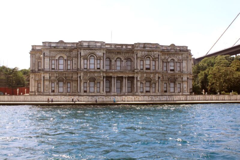 Istanbul: Full-Day Imperial & Asia Small Group Tour - Crossing the Bosphorus to the Asian Side
