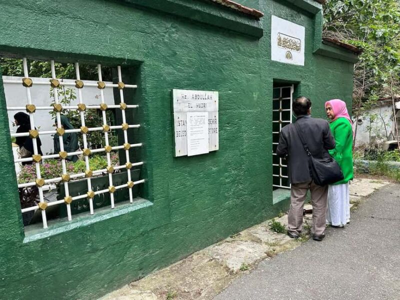 Istanbul: Full Day Islamic Sahaba /Heritage Tour with Lunch - The Historic Balat and Egrikapi Neighborhoods