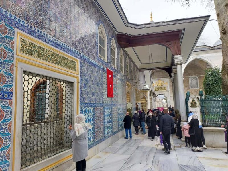 Istanbul: Full Day Islamic Sahaba /Heritage Tour with Lunch - Visiting the Eyup Mosque and Cemetery