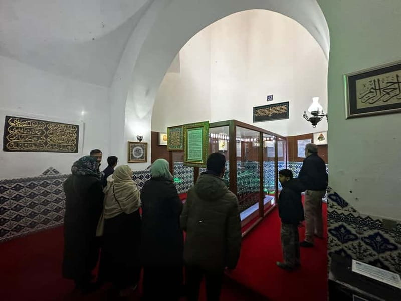 Istanbul: Full Day Islamic Sahaba Tour with Lunch & Transfer - Discover the Full-Day Sahaba Tour Itinerary in Istanbul